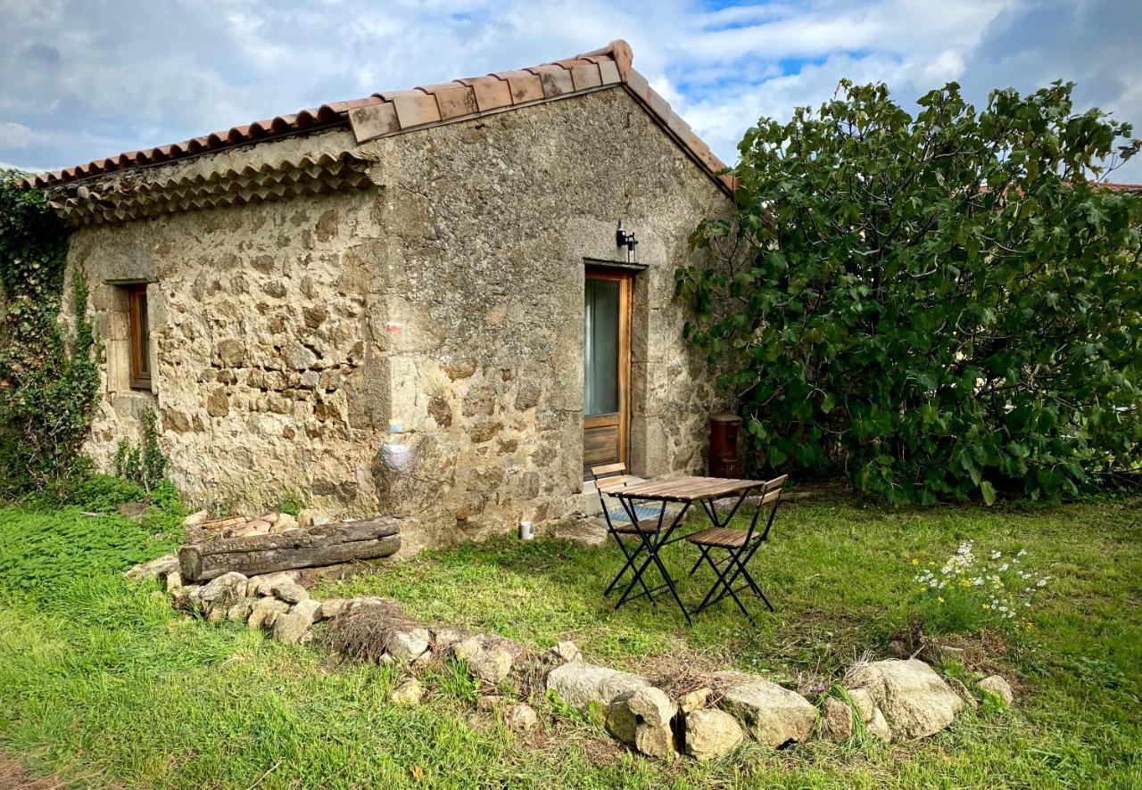 Gite De Corsas Saint-Victor  Εξωτερικό φωτογραφία